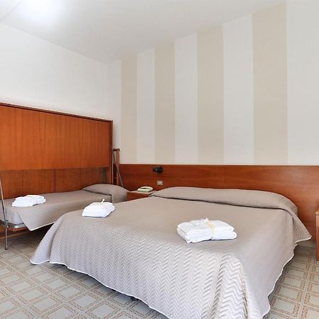 Hotel Brunella Lido di Camaiore Exterior foto