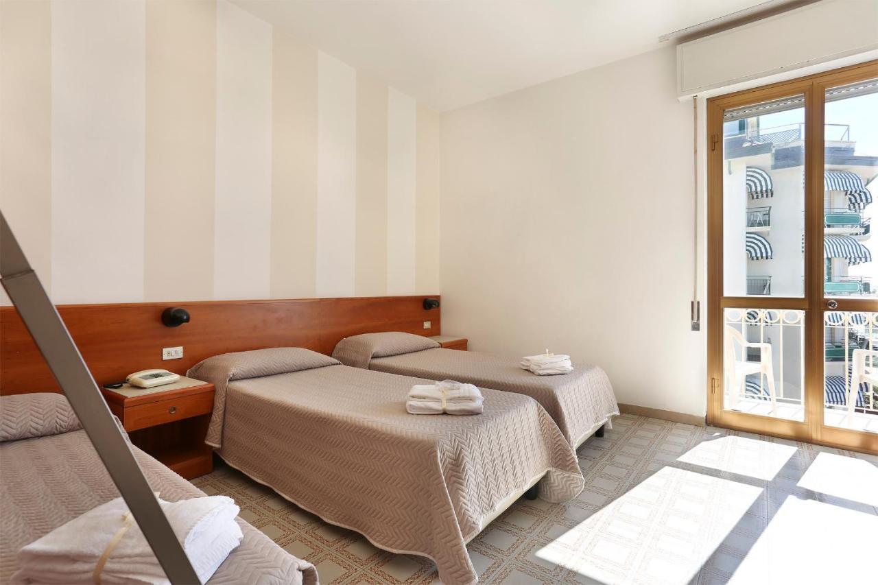 Hotel Brunella Lido di Camaiore Exterior foto