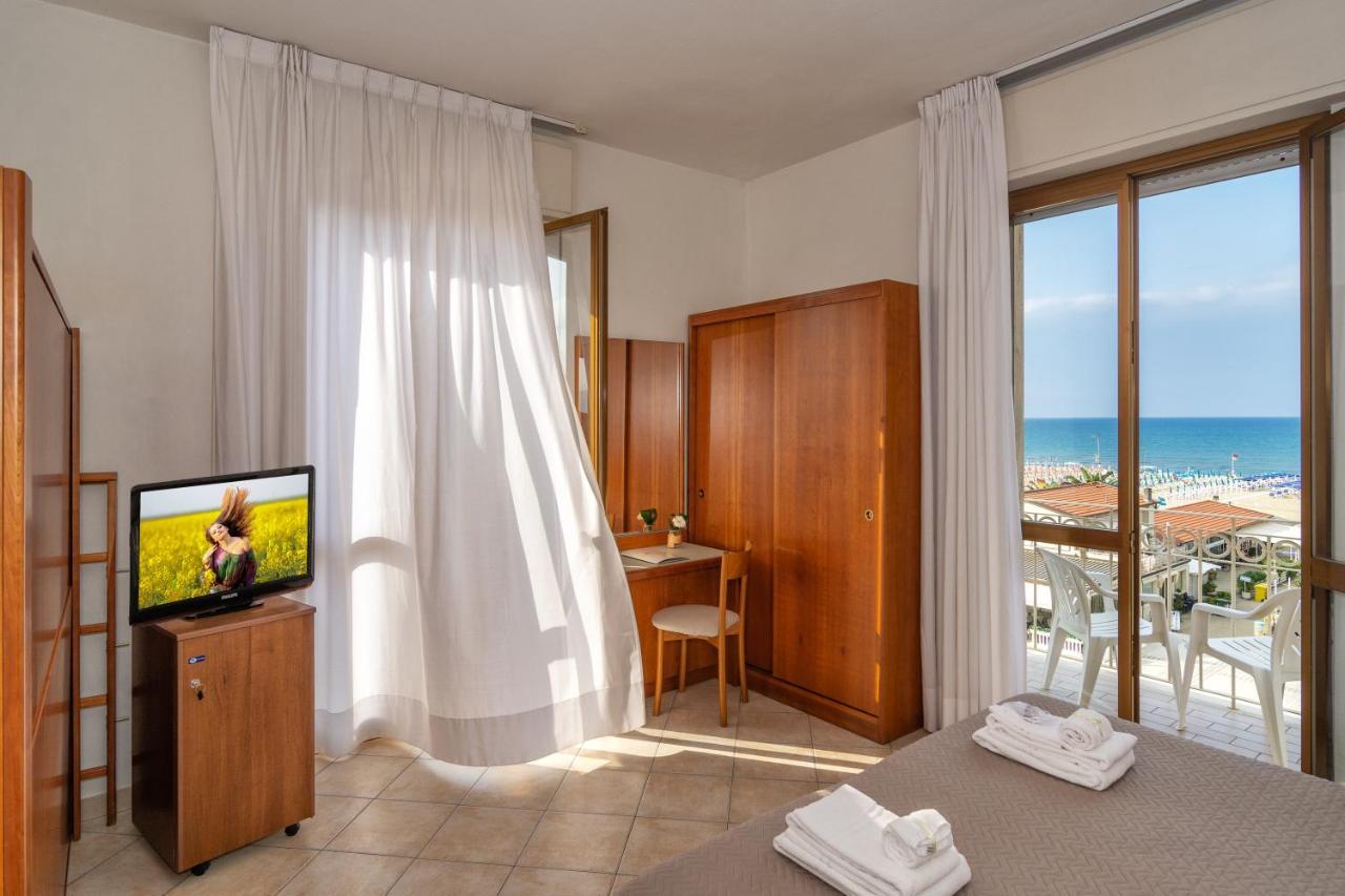Hotel Brunella Lido di Camaiore Exterior foto