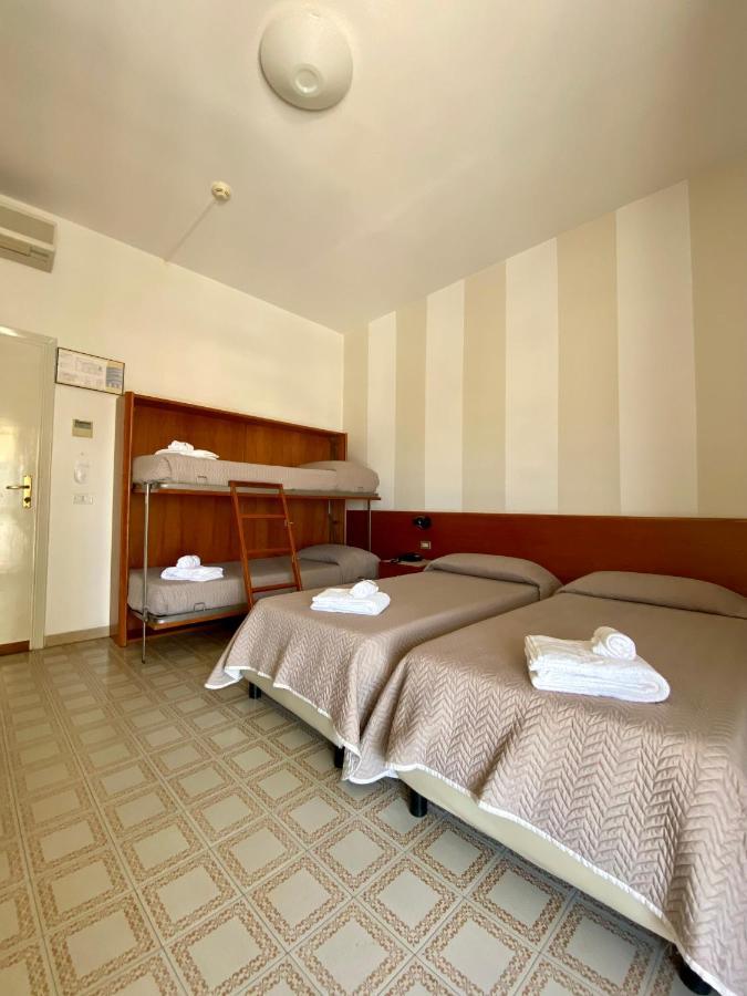 Hotel Brunella Lido di Camaiore Exterior foto