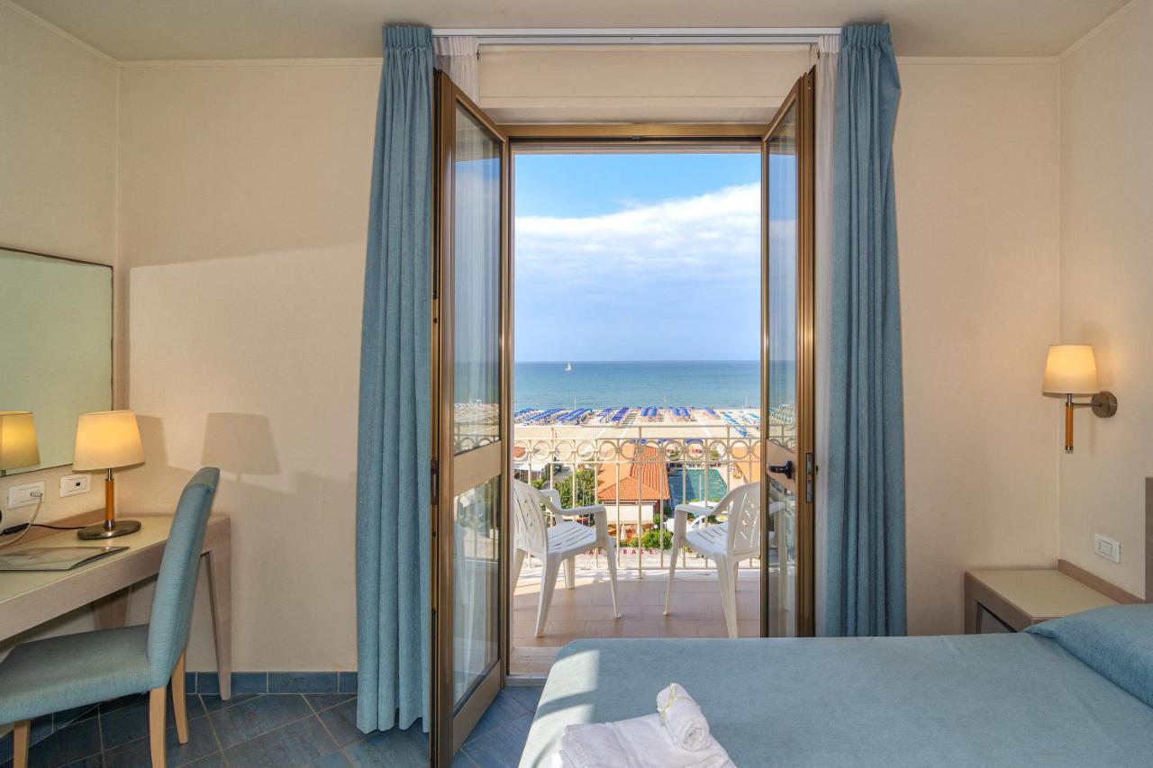 Hotel Brunella Lido di Camaiore Exterior foto