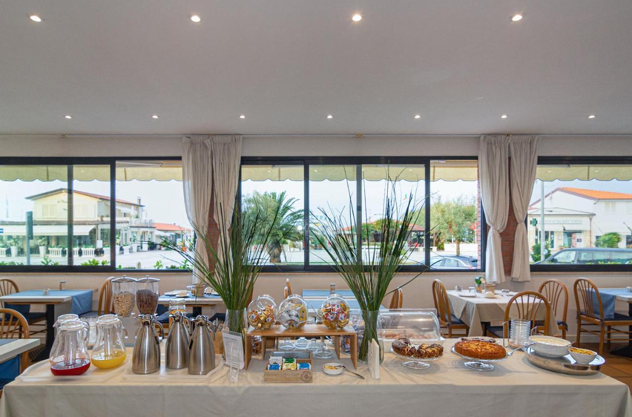 Hotel Brunella Lido di Camaiore Exterior foto